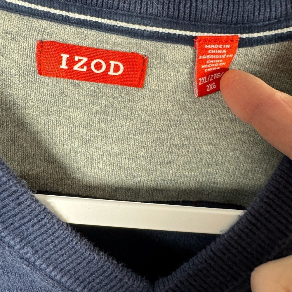Izod Men's Vintage V-Neck Sweater Classic Knit Blue 2XL - Picture 2 of 5